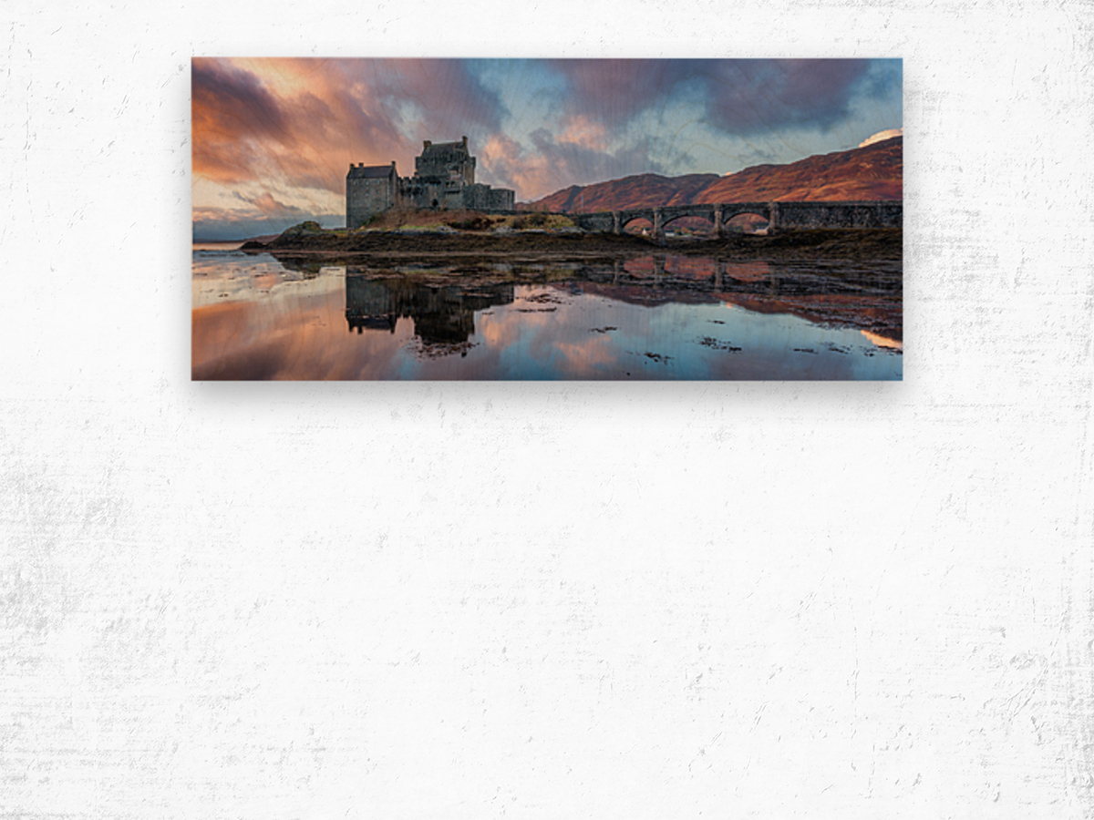 Eilean Donan Castle Scotland Wood print